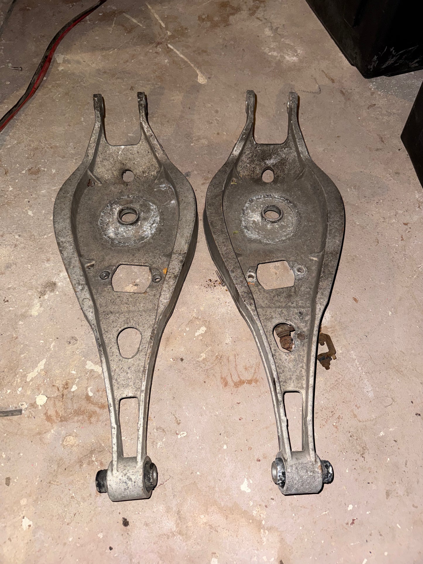 92-99 BMW E36 318i 325i 323i 328i M3 SET OF 2 REAR UPPER ARMS OEM