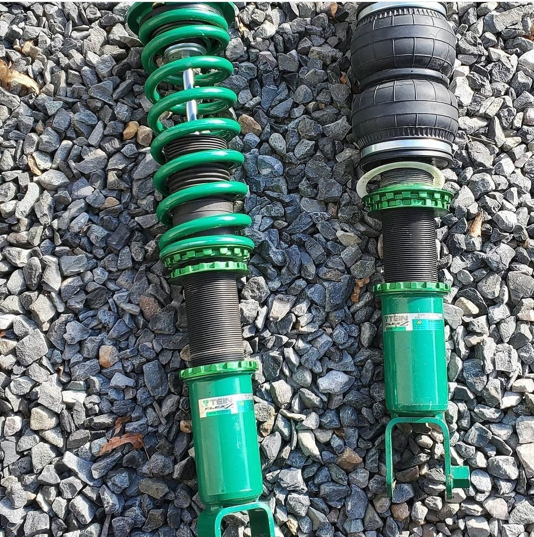 C2B Suspension Coilover to Airstrut conversion kit. (Bag over coilover)